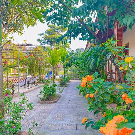 Trang An Quynh Trang Happy Homestay & Garden ニンビン エクステリア 写真