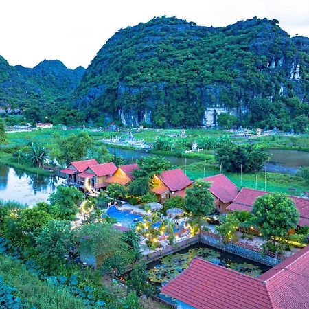 Trang An Quynh Trang Happy Homestay & Garden ニンビン エクステリア 写真