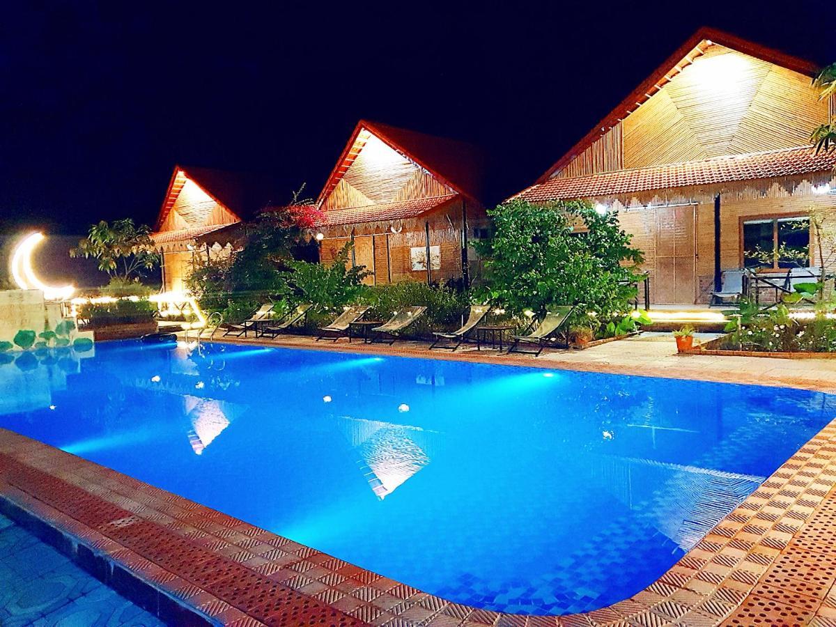 Trang An Quynh Trang Happy Homestay & Garden ニンビン エクステリア 写真