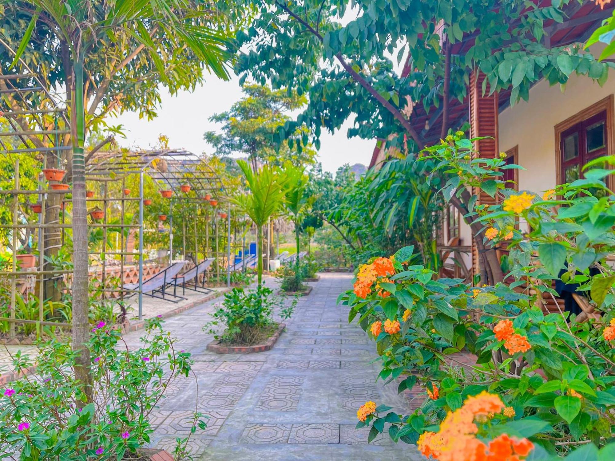 Trang An Quynh Trang Happy Homestay & Garden ニンビン エクステリア 写真