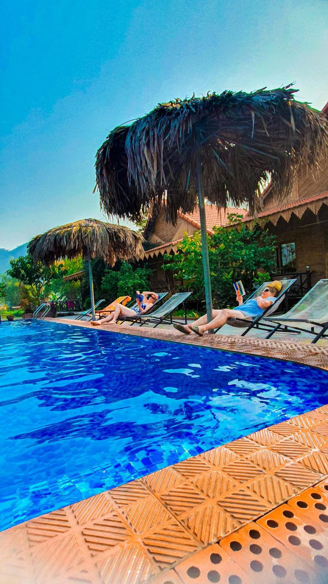Trang An Quynh Trang Happy Homestay & Garden ニンビン エクステリア 写真