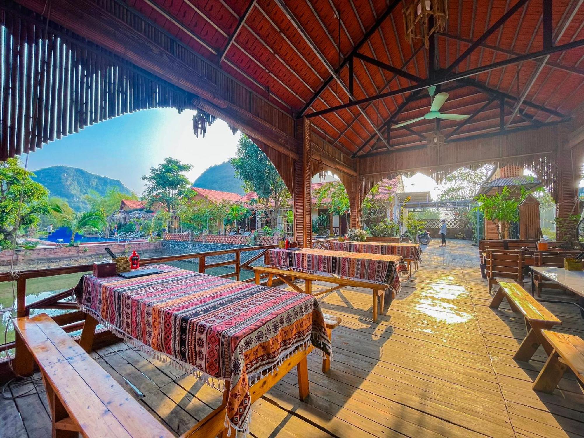 Trang An Quynh Trang Happy Homestay & Garden ニンビン エクステリア 写真