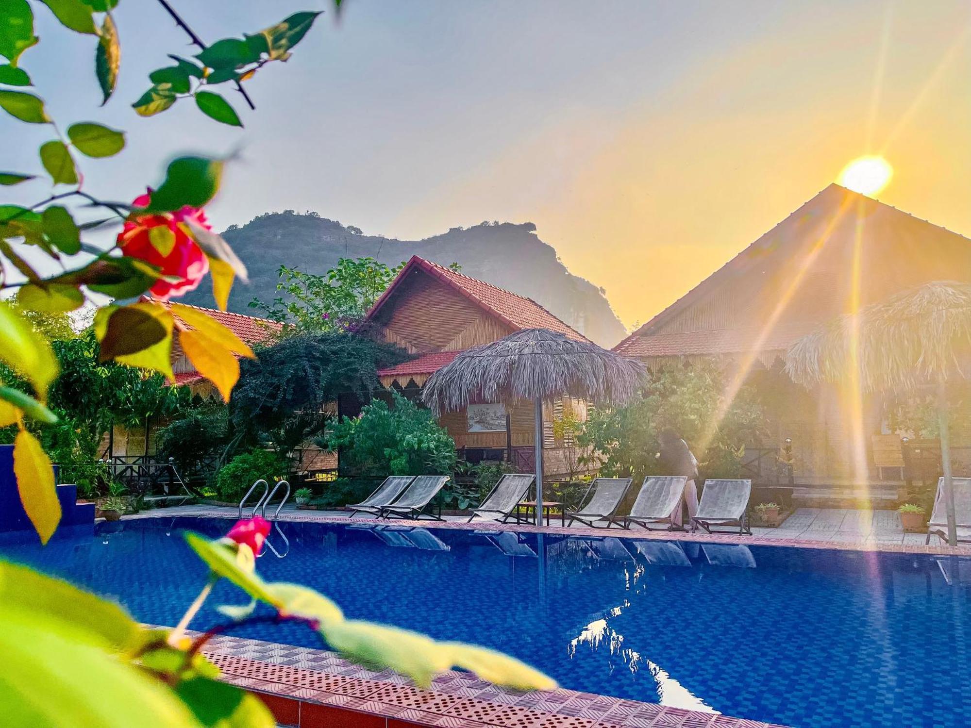 Trang An Quynh Trang Happy Homestay & Garden ニンビン エクステリア 写真