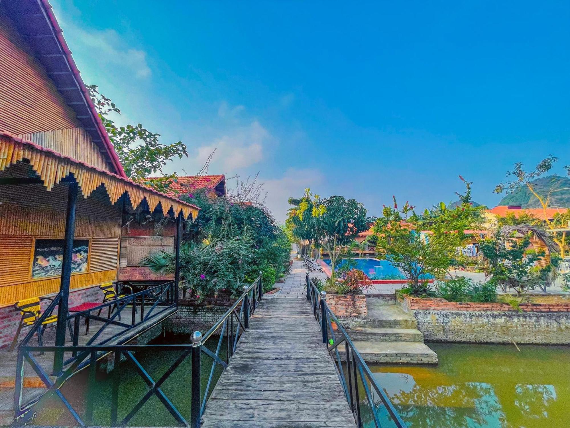 Trang An Quynh Trang Happy Homestay & Garden ニンビン エクステリア 写真