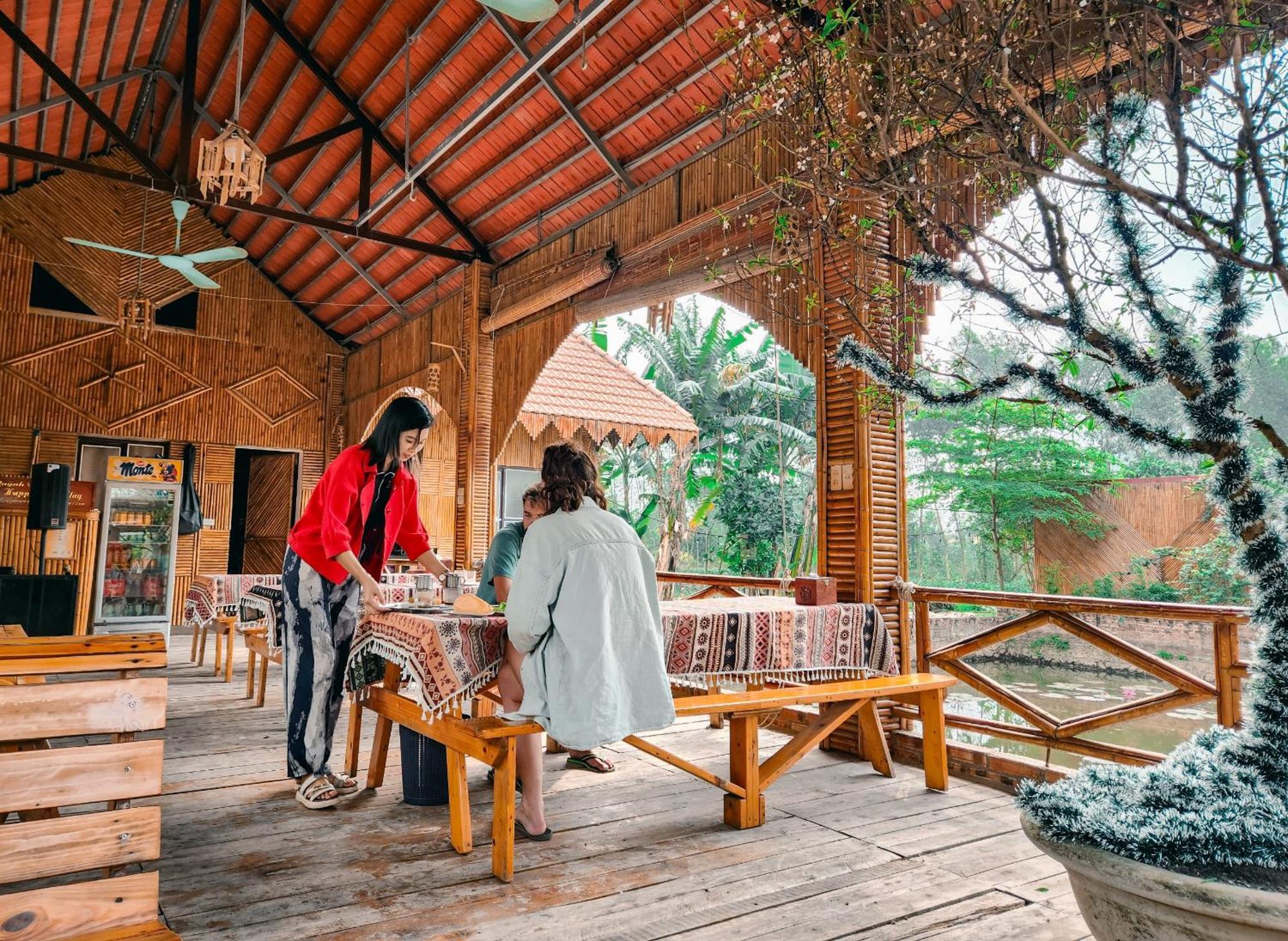Trang An Quynh Trang Happy Homestay & Garden ニンビン エクステリア 写真